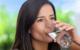 Richtig Wasser trinken und sich wohl fühlen