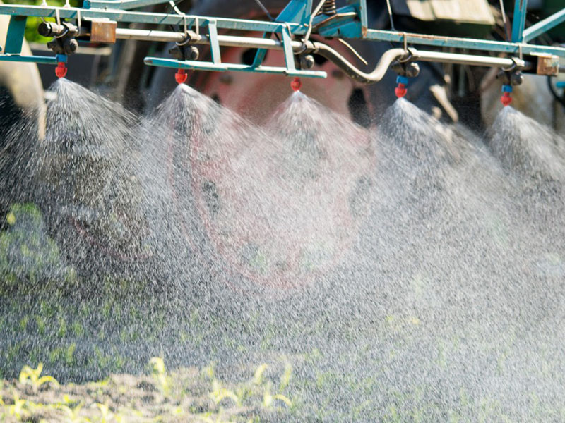 Glyphosat-Sprühen-Feld-Traktor